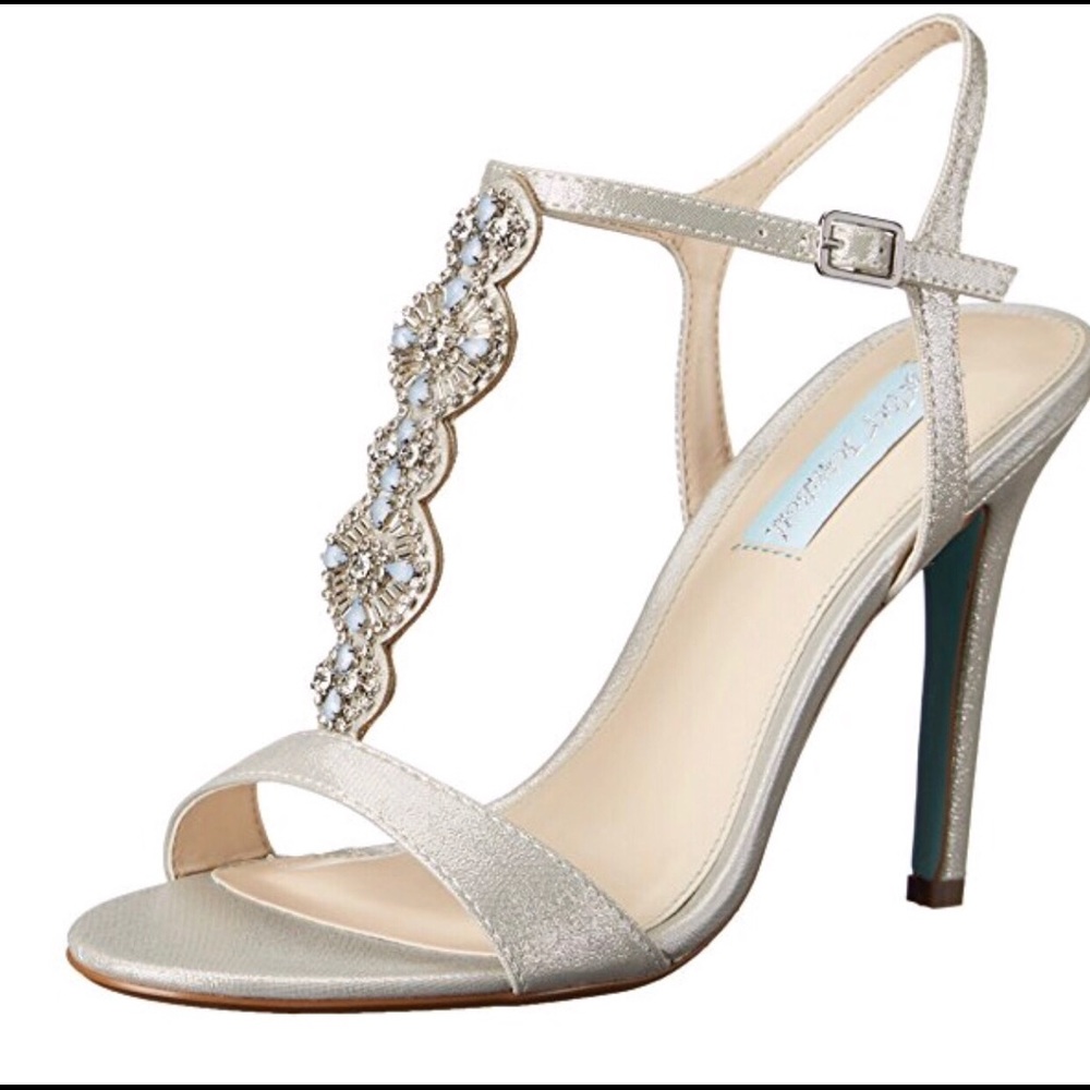 BNIB Blue by Betsey Johnson Chloe wedding shoes